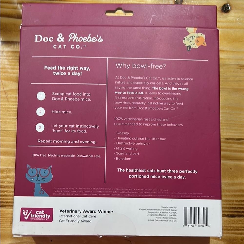 FREE WITH A PURCHASE OVER $25 from my closet Indoor Hunting cat Feeder - Picture 4 of 5